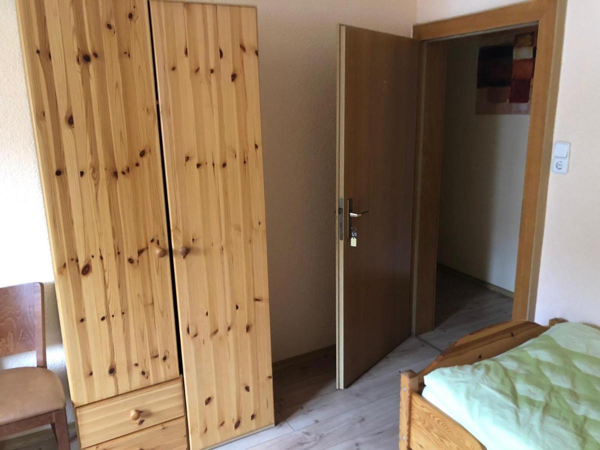 Monteurunterkunft Oberhausen-Rheinhausen Ngoại thất bức ảnh
